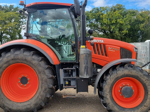 Chris Atkin & Son Ltd - Kubota M7151 Premium